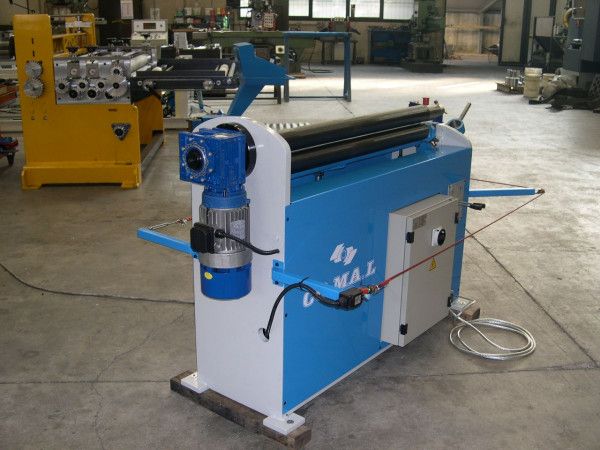 Zwijarki do blach hydrauliczne do małych średnic model ZETA