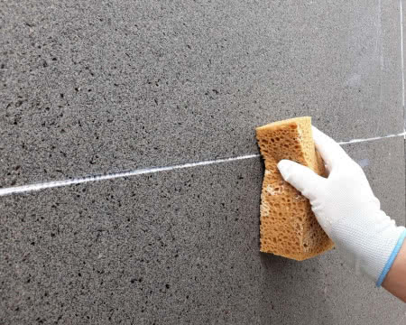 Łatwe czyszczenie paneli kwarcowych Greinplastu.